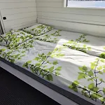 Båthotell Saunalautta Sisu *
