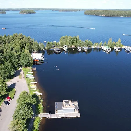 Botel Saunalautta Sisu *